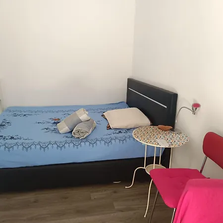 Serviced Studio St Gallen City L51 Apartment *